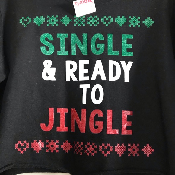 Christmas🎄Cropped Sweater - Picture 2 of 5